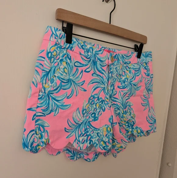 Lilly Pulitzer Womens 6 Buttercup Shorts Pink Blue Scalloped Preppy Vacation - Picture 2 of 6